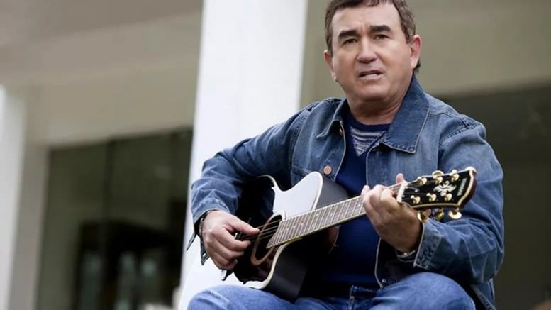 PT Ameaça Processar Amado Batista Após Cantor Chamar Lula De “Ladrão”