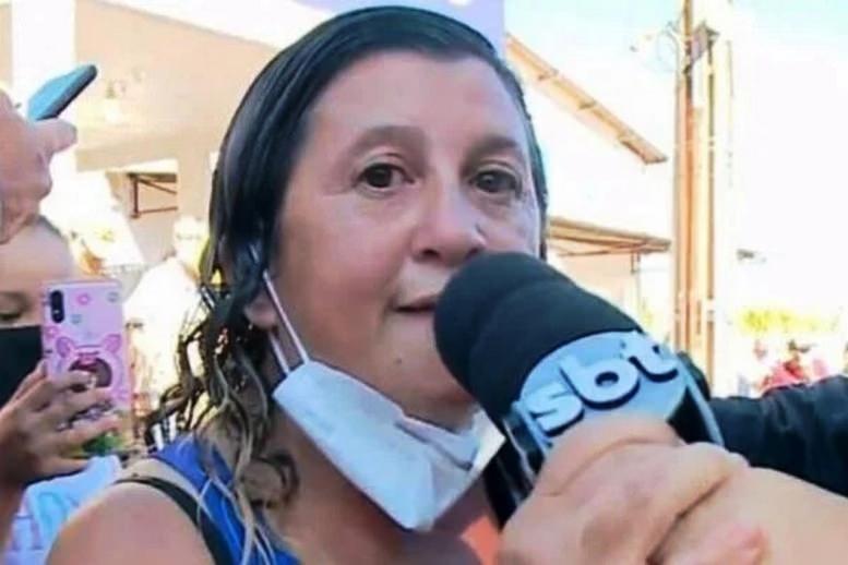 Dona Pitchula: Vizinha “Fofoqueira” De Lázaro Vira Sensação Na Internet