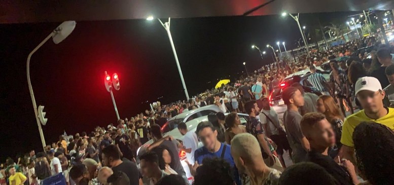 Salvador: Festa No Rio Vermelho Tem Aglomeração e Pessoas Sem Máscara