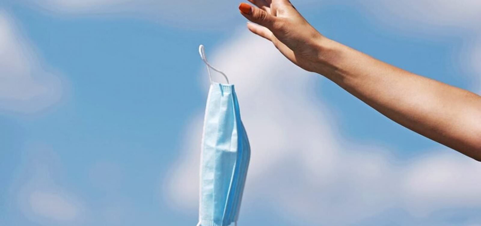 Rui Costa anuncia dispensa da obrigatoriedade do uso de máscaras em espaços abertos