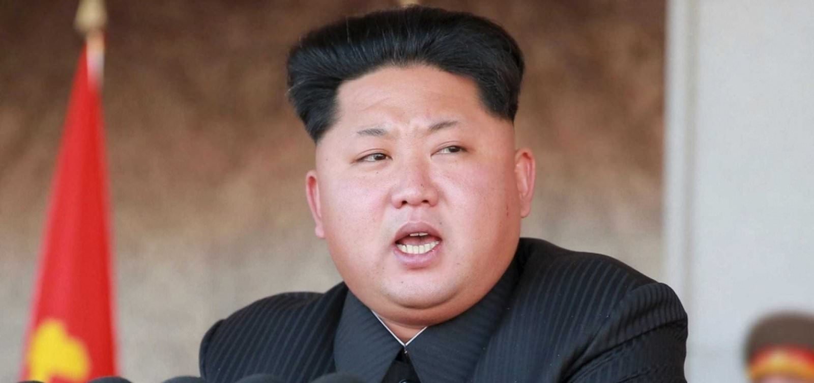 Kim Jong-un diz que Coreia do Norte vive 