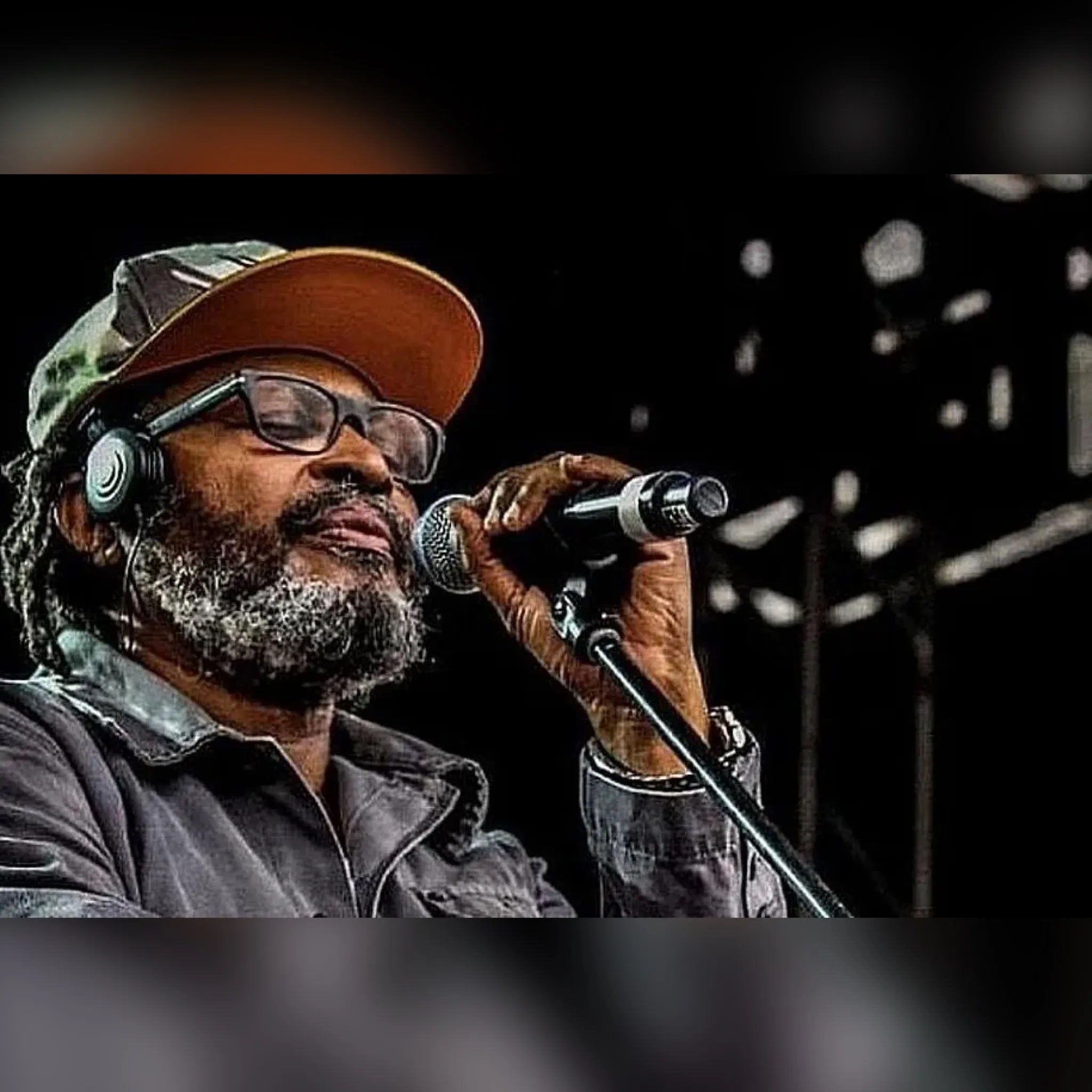 Guitarrista de Edson Gomes tem parada cardíaca no palco e equipe é assaltada na PB