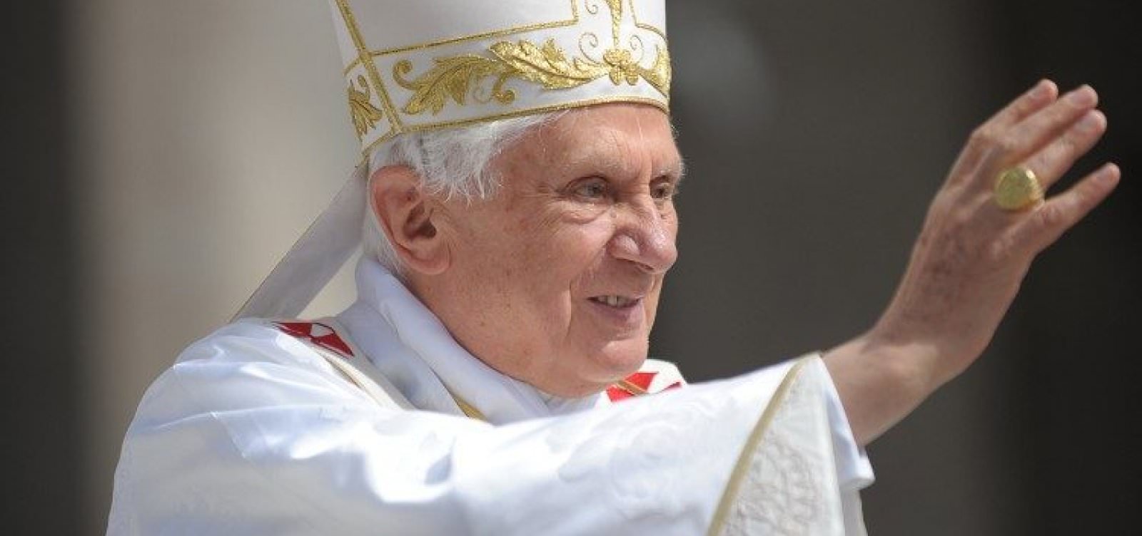 Papa emérito Bento XVI morre aos 95 anos