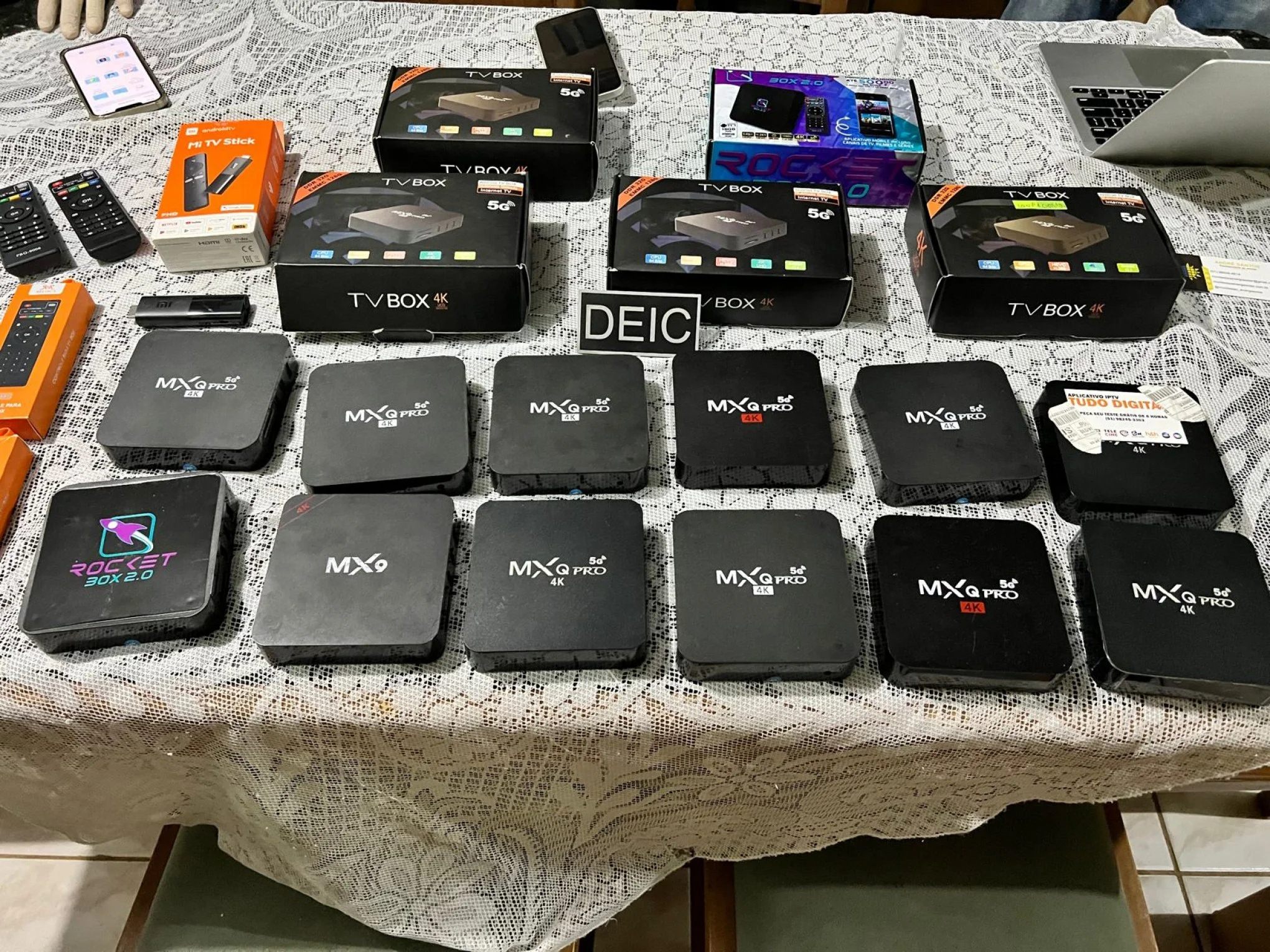 Anatel ordena bloqueio de 5 milhões de aparelhos piratas de TV a cabo