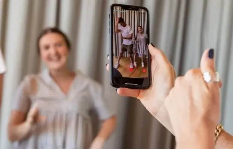 Brasil tem mais influenciadores digitais do que advogados e médicos