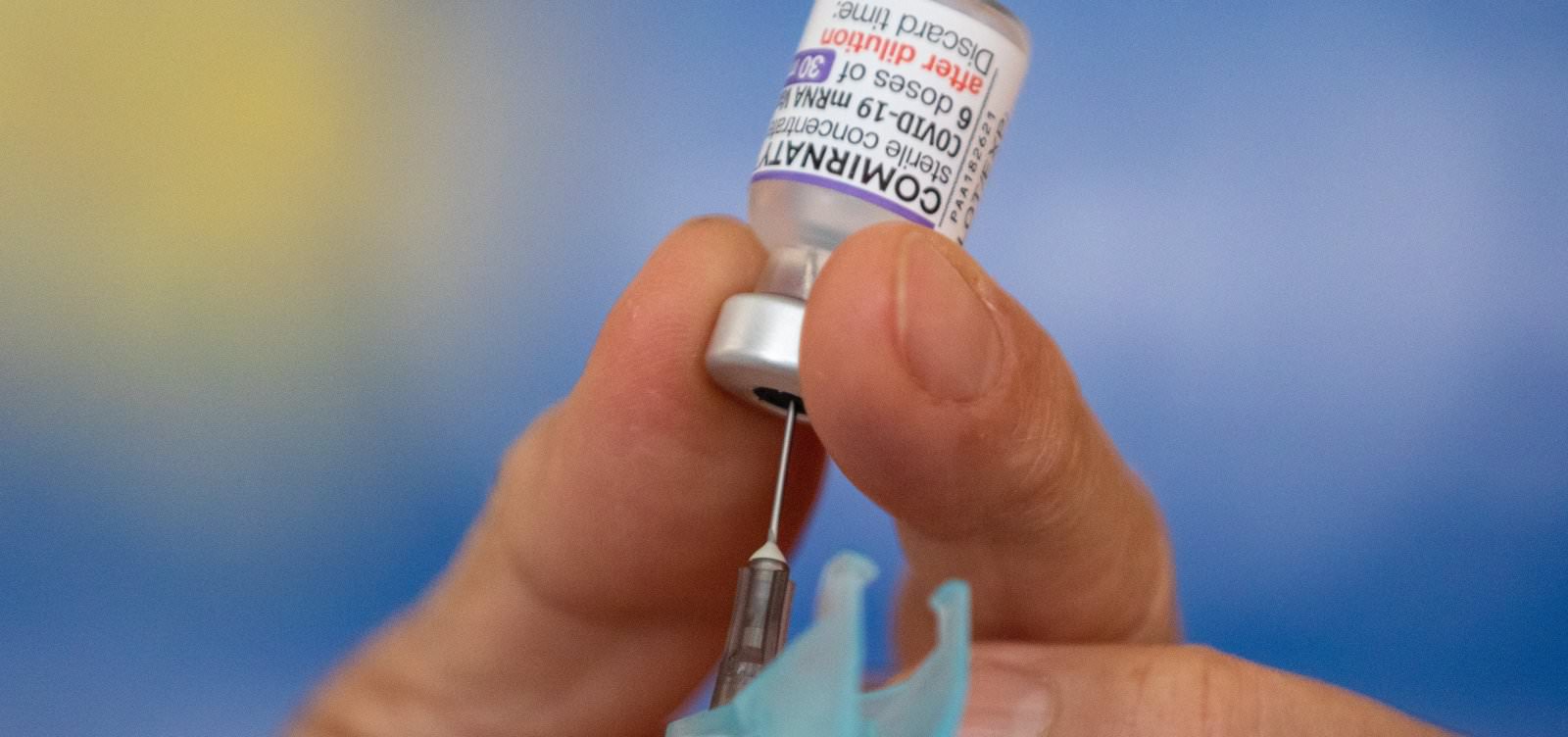 Estudo aponta perfil de quem compartilha notícias falsas sobre vacinas