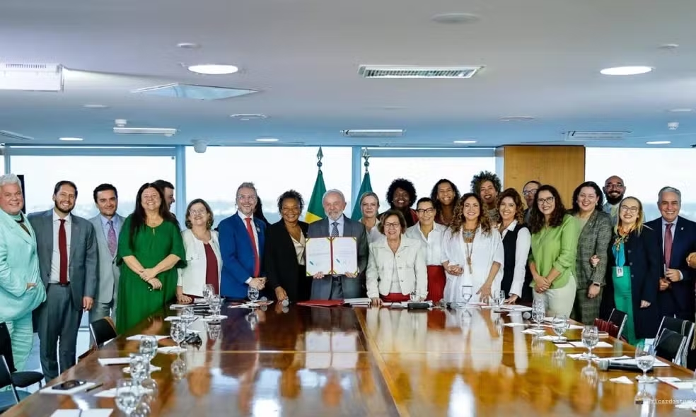 Presidente Lula sanciona projeto que cria o Dia da Axé Music