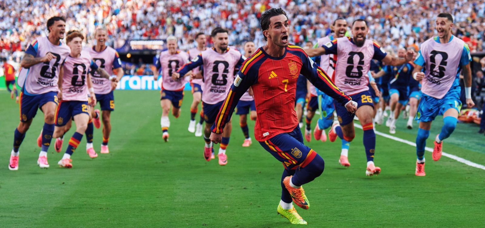 Bicampeã! Espanha destrona inofensiva Argentina, marca na prorrogação e conquista Copa do Mundo